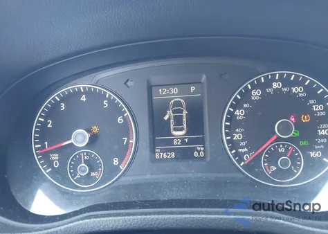 2013 Volkswagen Passat 2.5L Se z USA, uszkodzony, nr VIN 1VWBP7A35DC120433